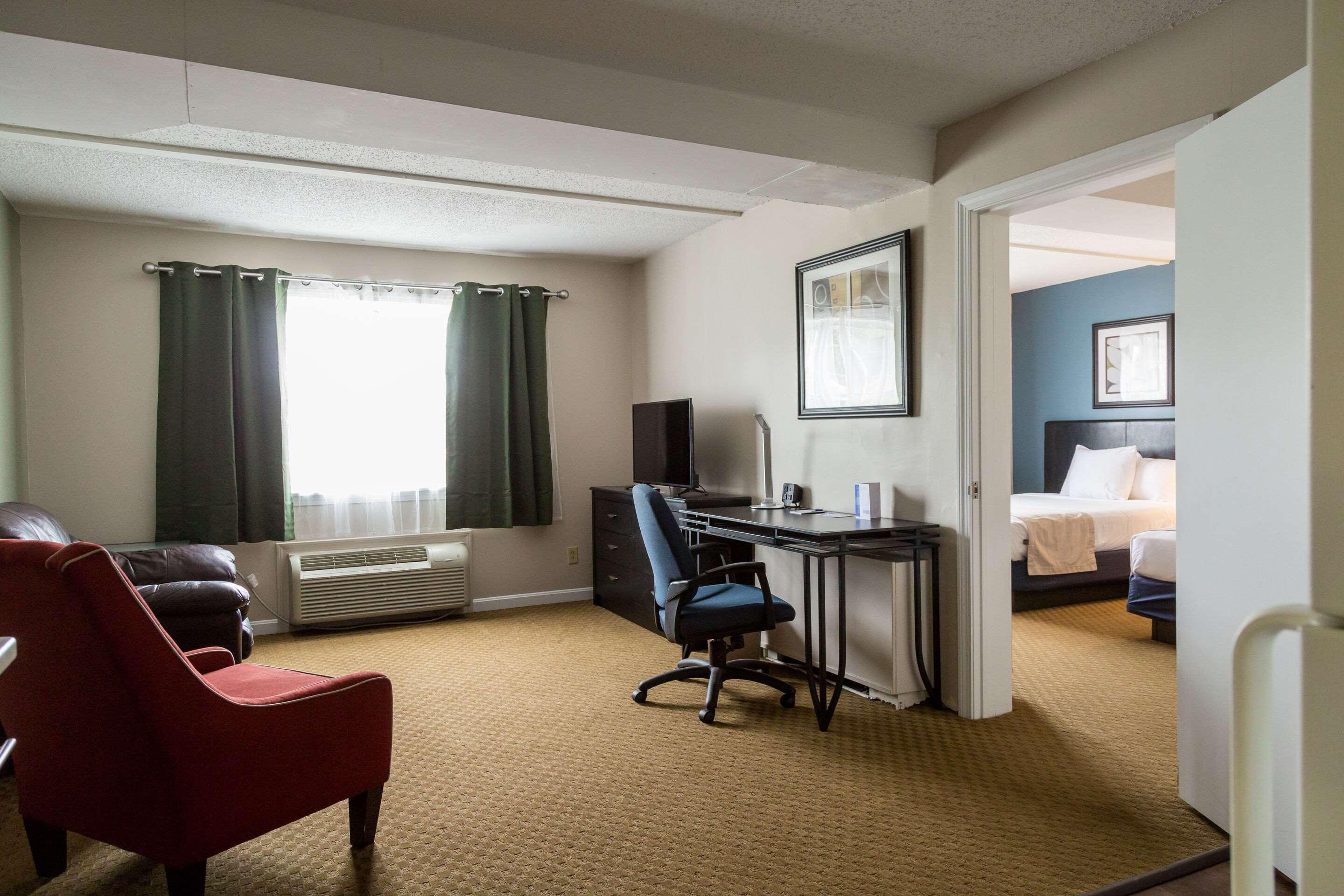Fireside Inn & Suites Auburn ルイストン エクステリア 写真