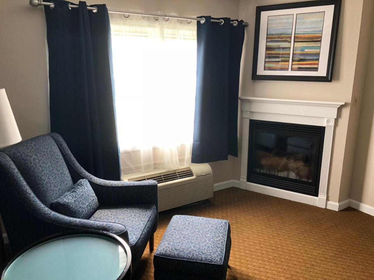 Fireside Inn & Suites Auburn ルイストン エクステリア 写真
